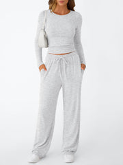 Trendy Queen Women's 2 Piece Matching Lounge Set Long Sleeve Side Ruching Top Wide Leg Drawstring Pants Set with Pockets