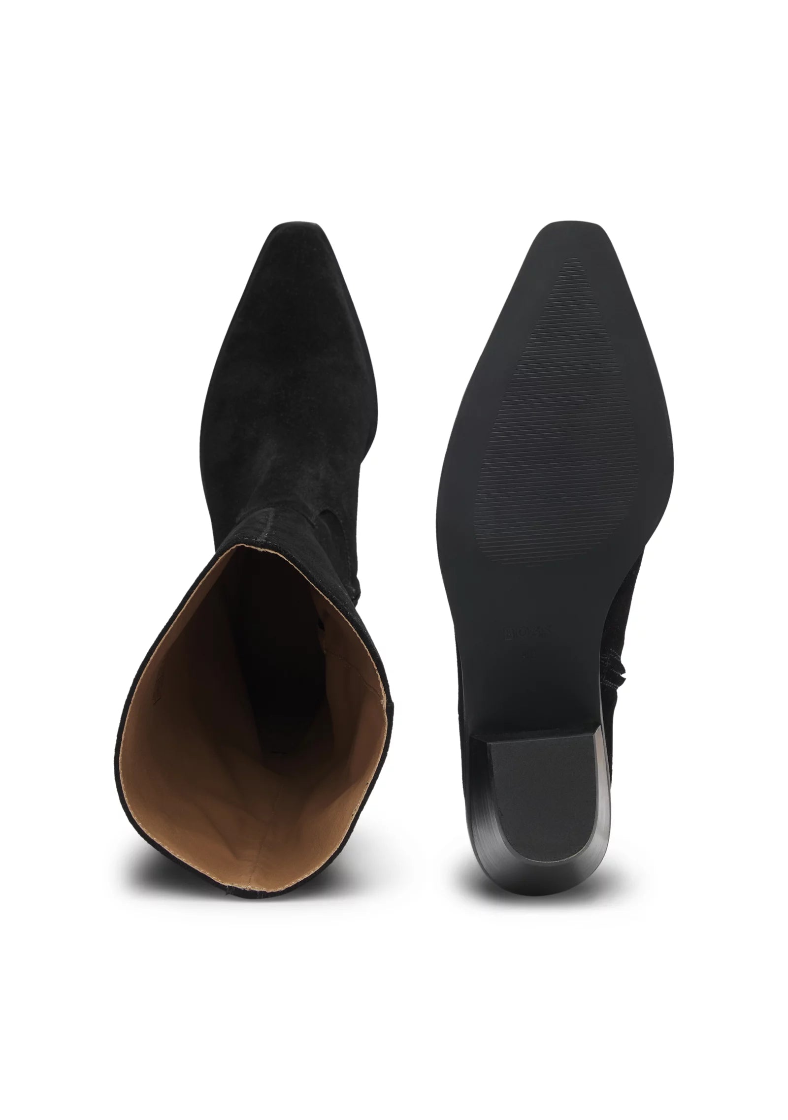 Suede boots with Cuban heel