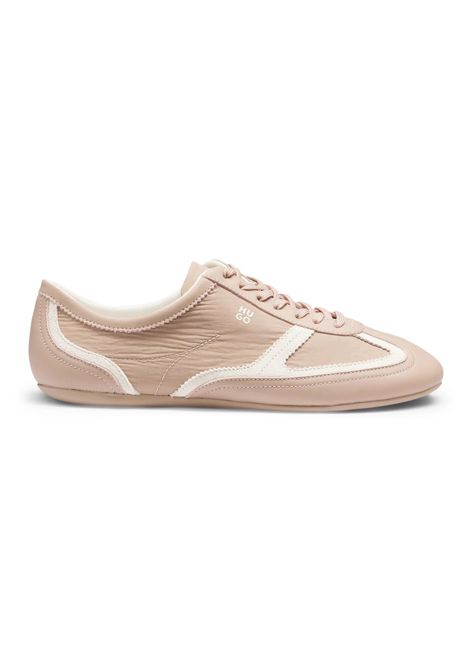 Low-top trainers with leather and suede