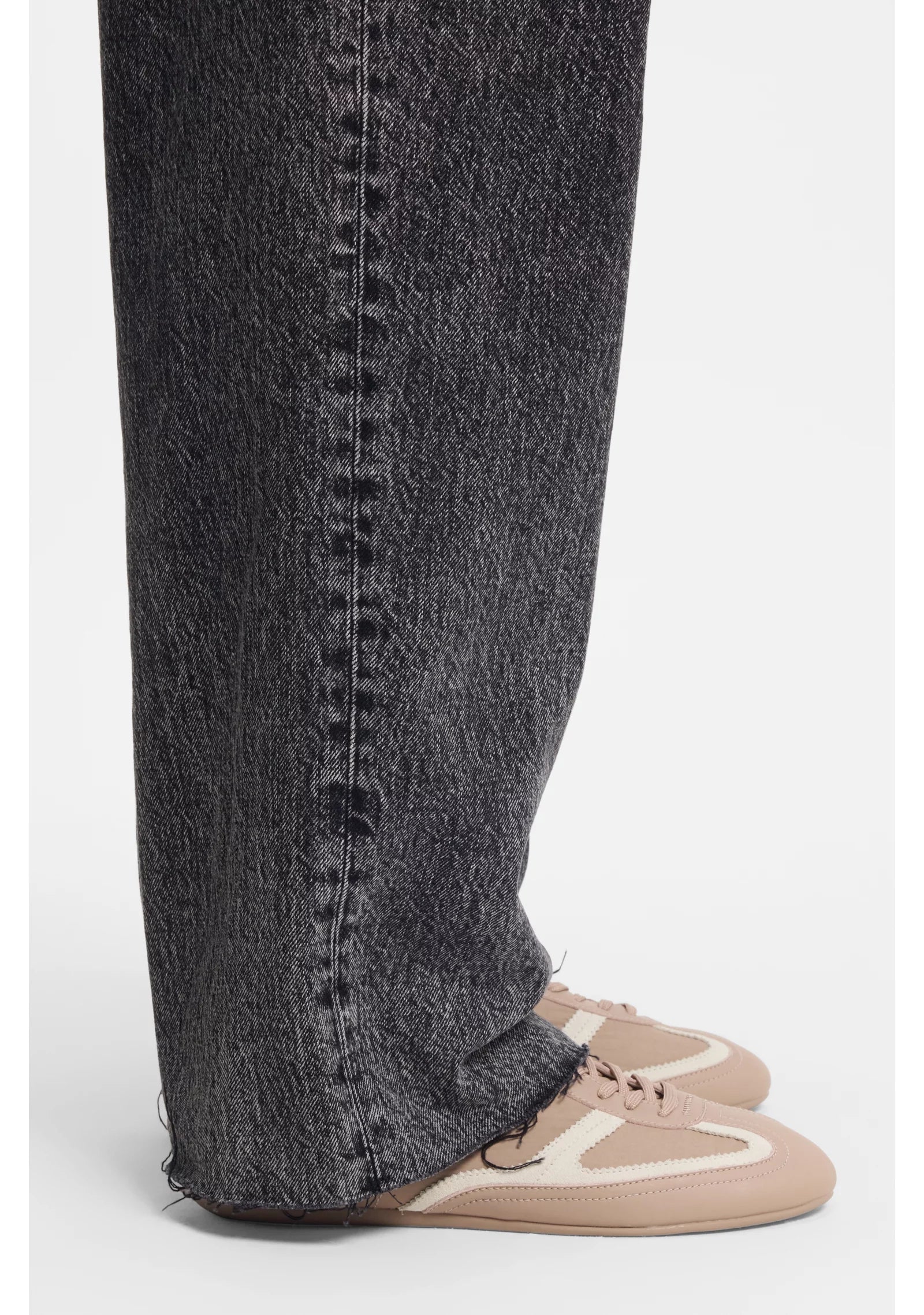 Low-top trainers with leather and suede