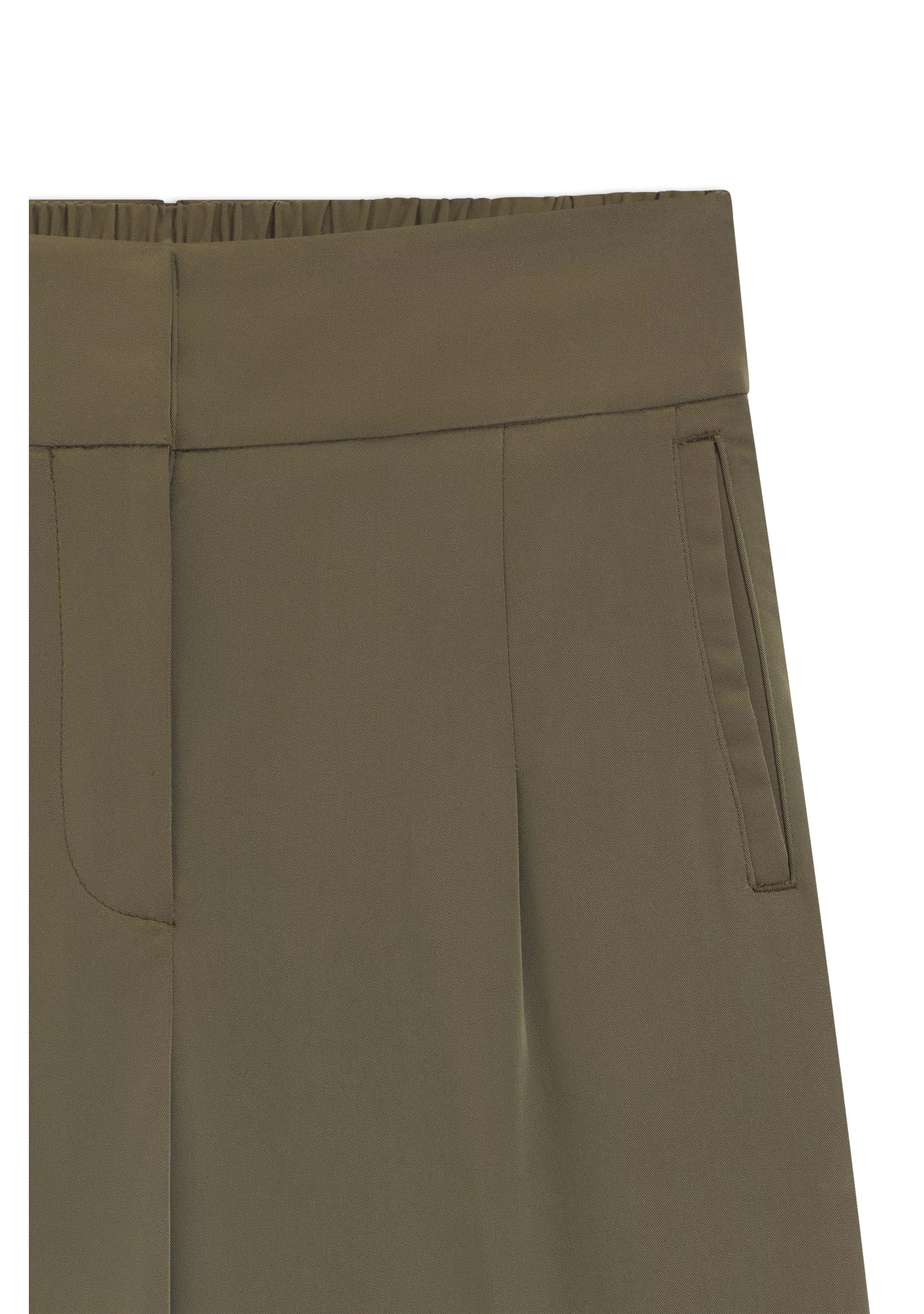 Straight-fit trousers with pleat front