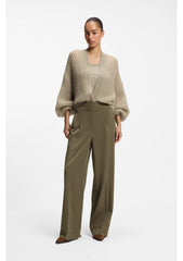 Straight-fit trousers with pleat front