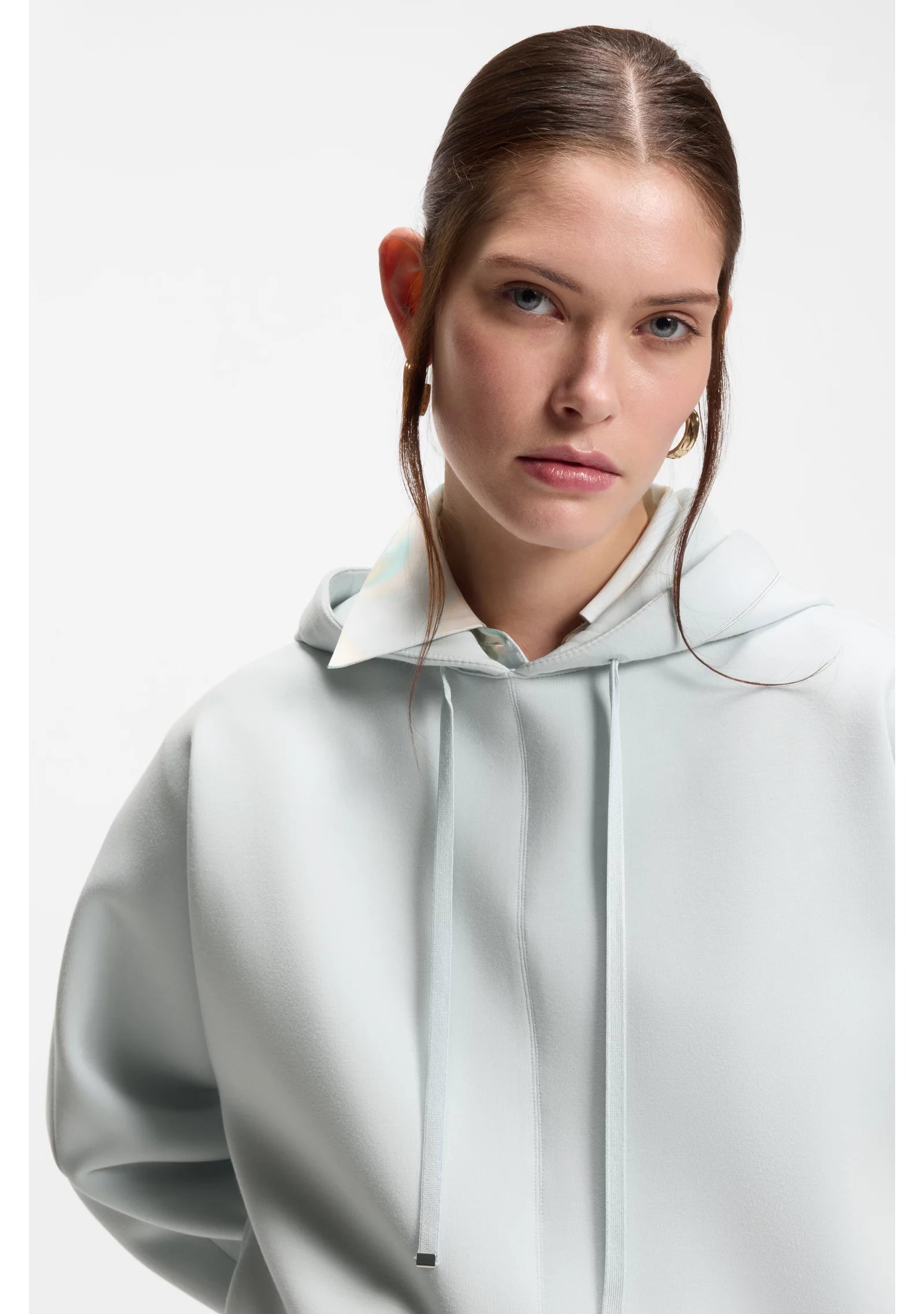 Curved-hem hoodie with Double B monogram