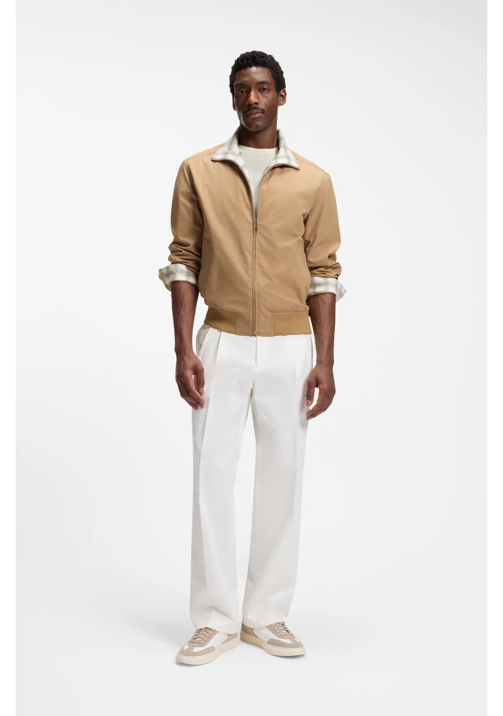 Water-repellent jacket with checked collar