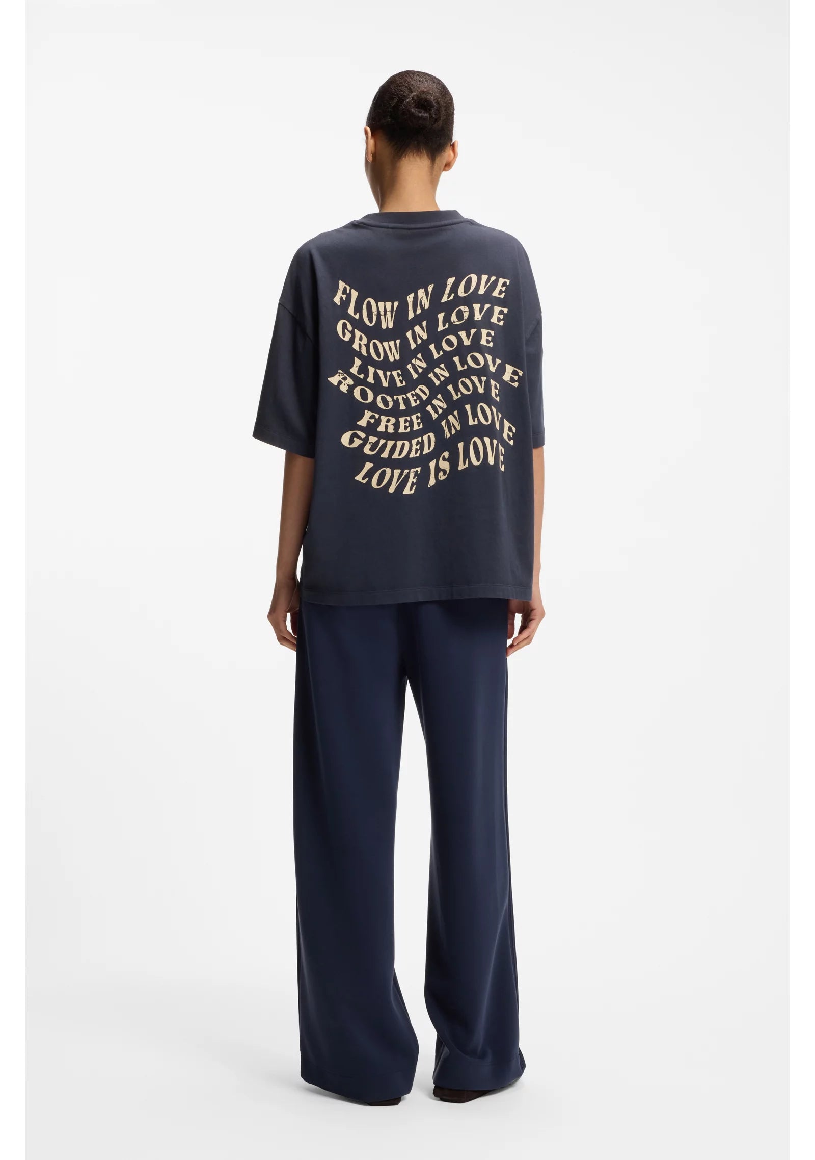 Cotton-jersey T-shirt with slogan artwork