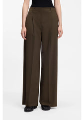 Wide-leg trousers in stretch fabric with front pleats