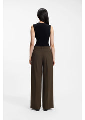 Wide-leg trousers in stretch fabric with front pleats